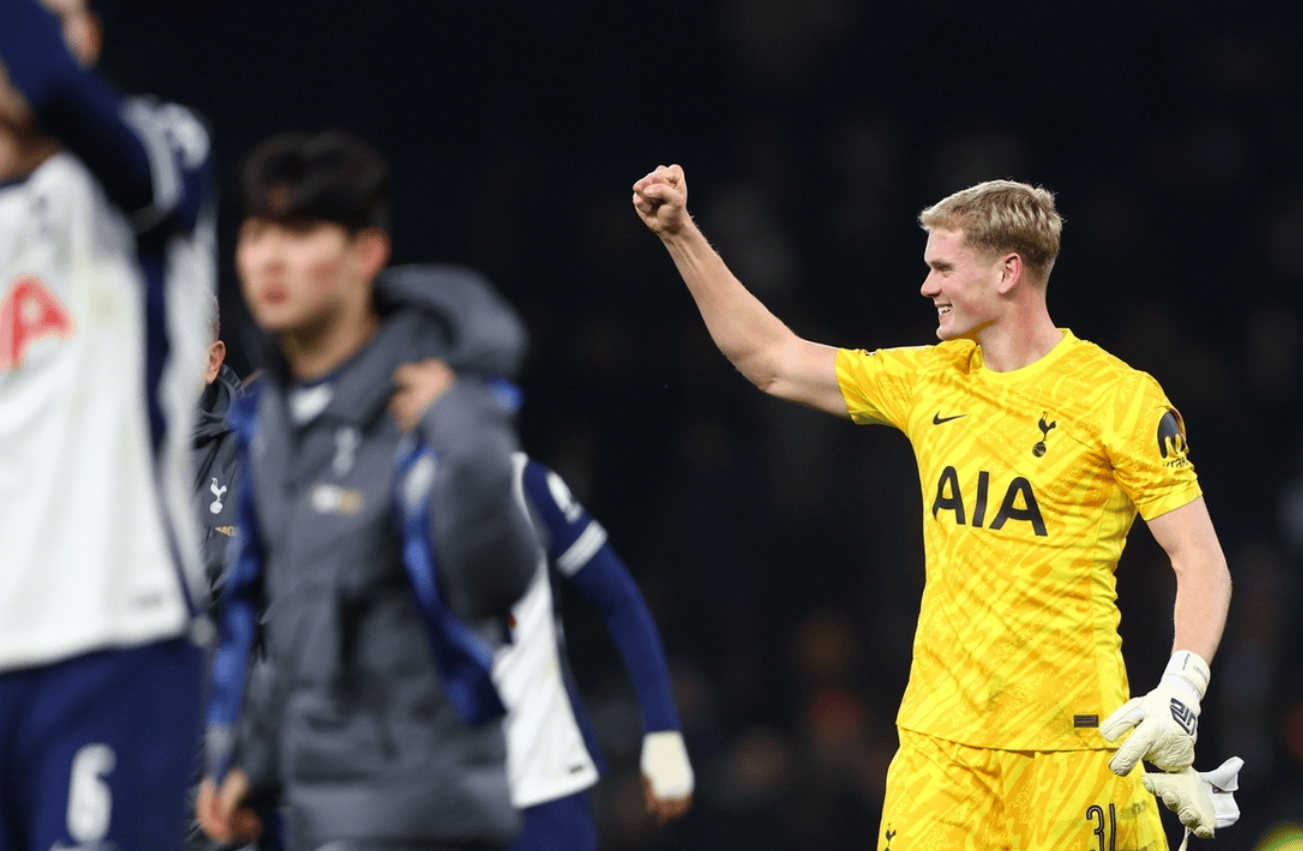 爱游戏线上-英超焦点回顾，精彩进球和守门员神扑成为亮点的简单介绍